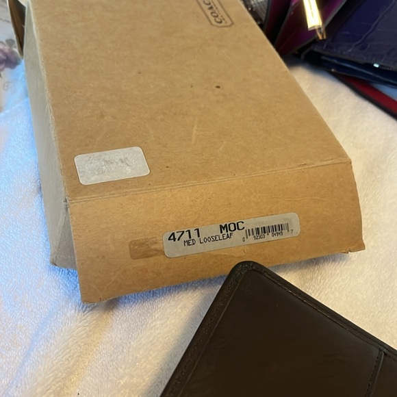 Vintage Coach New with Box Brown soft Leather phone book - Picture 3 of 16